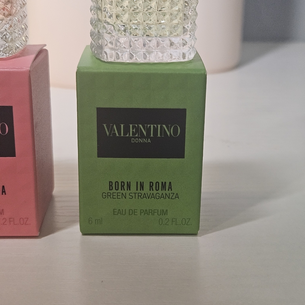 Valentino Born in Roma Set - Picture 7 of 11
